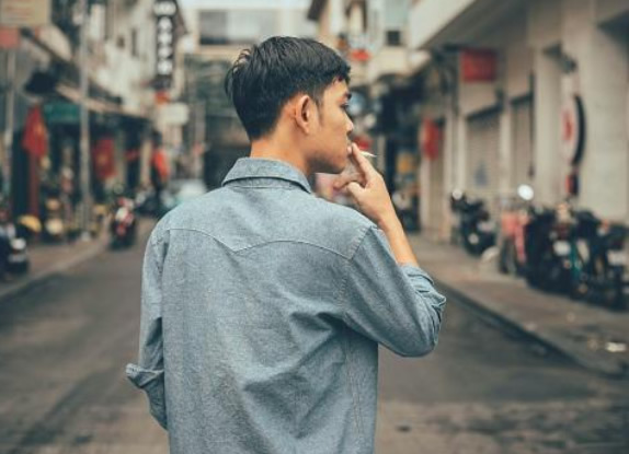 成都市私家侦探公司谈老实男人出轨三个原因