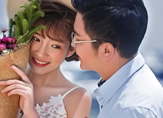 当老公有了别的女人后原配怎么样处理才明智